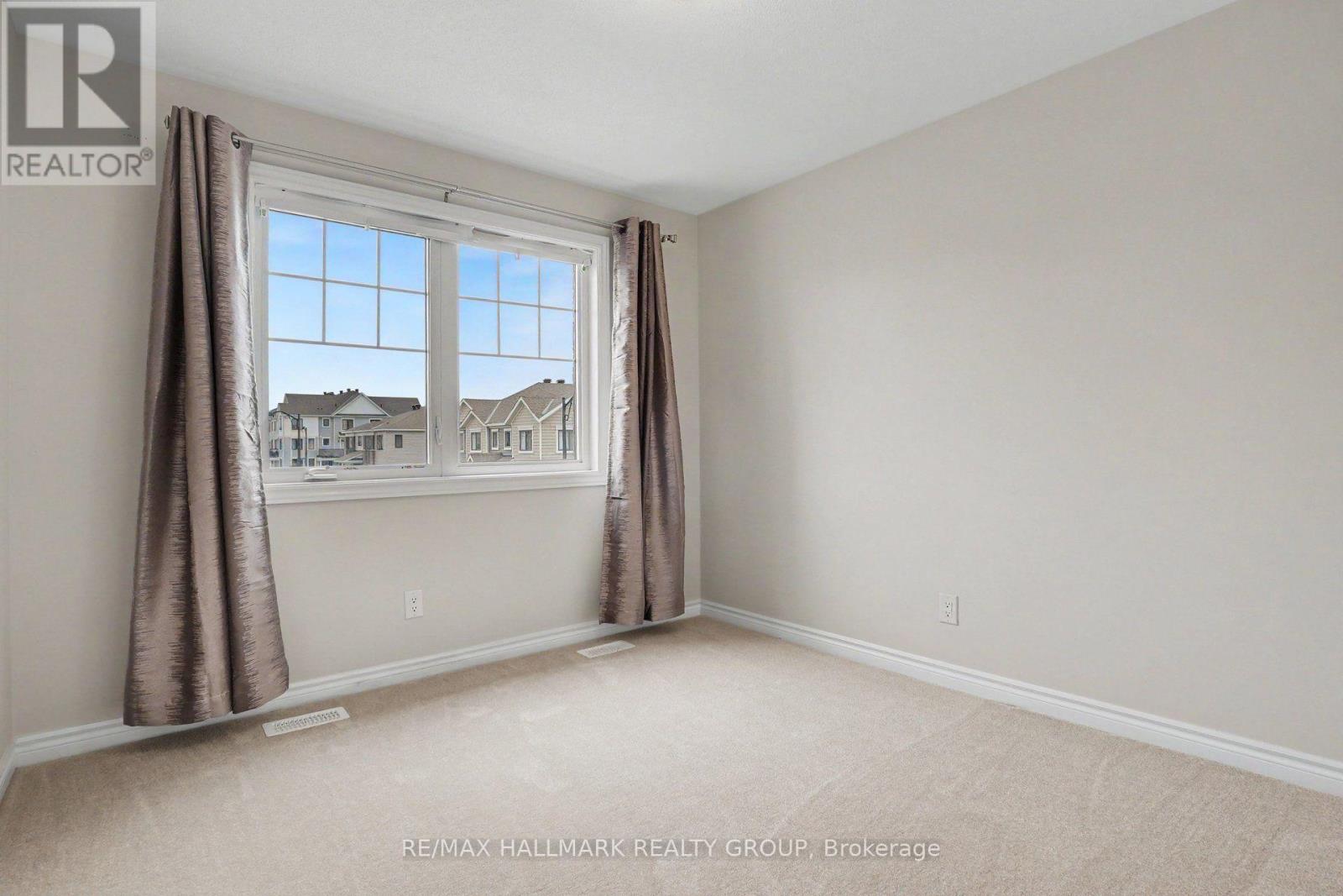 240 SWEETVALLEY DRIVE - Image 25