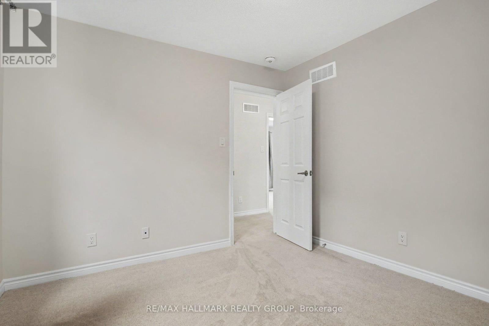 240 SWEETVALLEY DRIVE - Image 28
