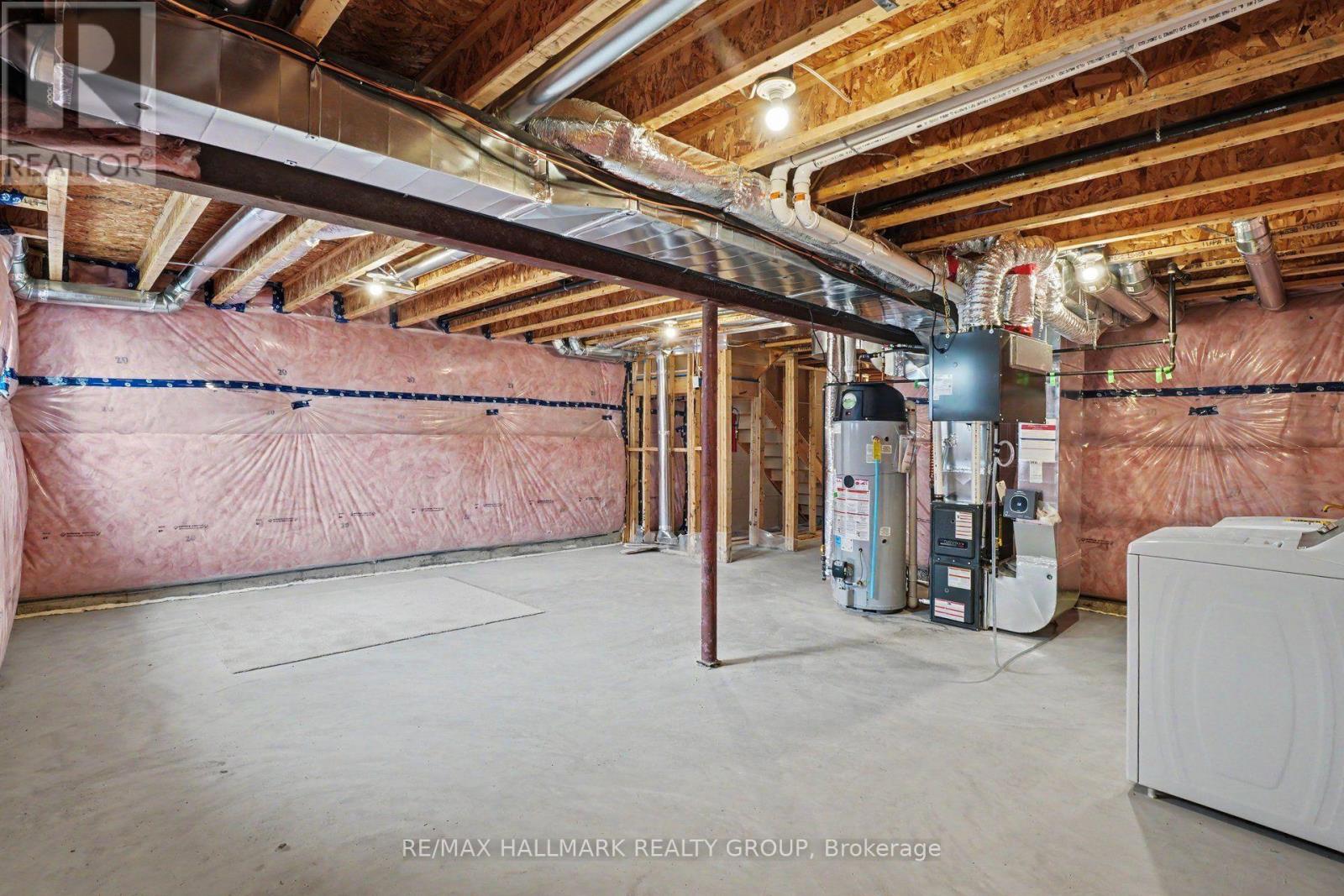 240 SWEETVALLEY DRIVE - Image 33