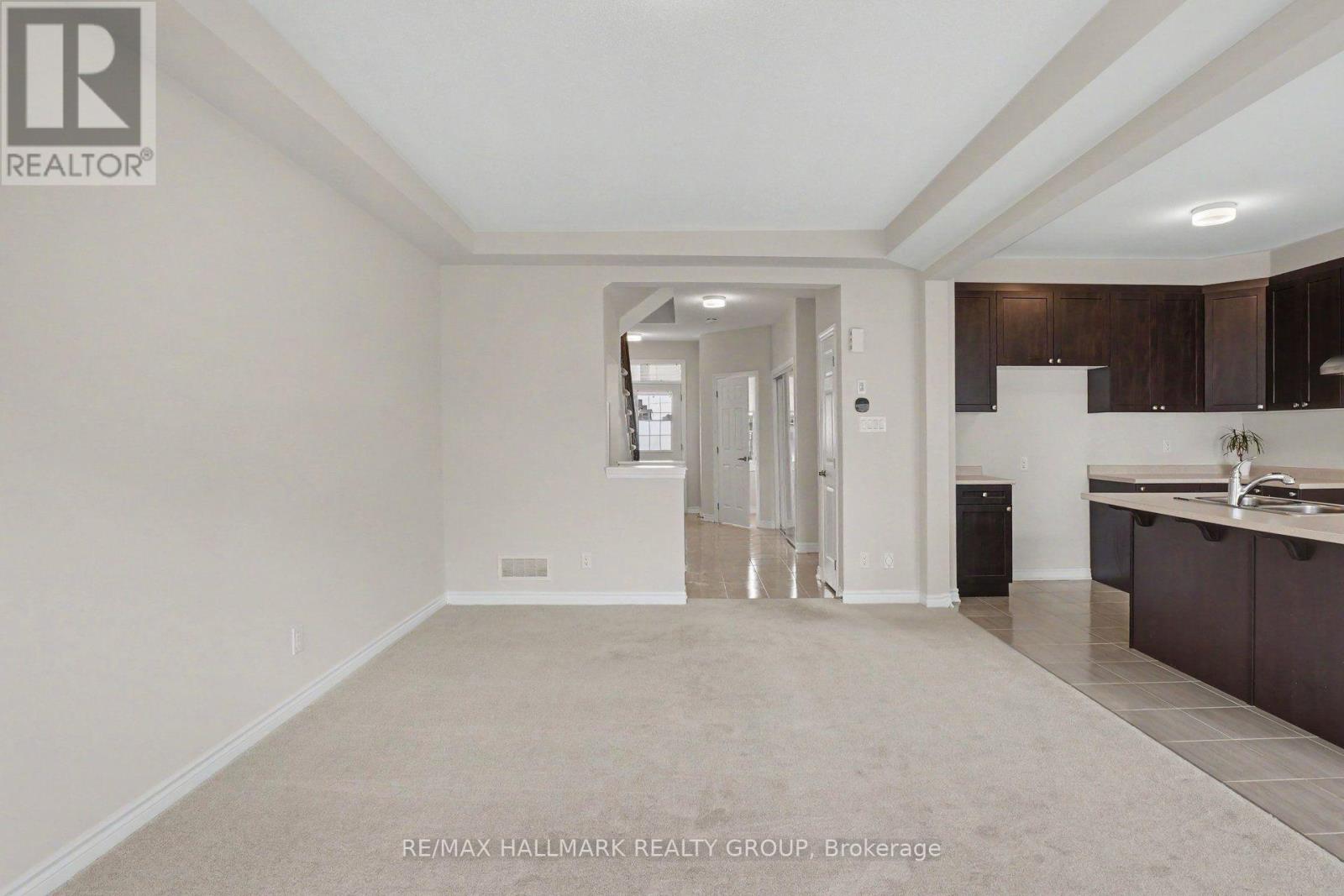 240 SWEETVALLEY DRIVE - 7