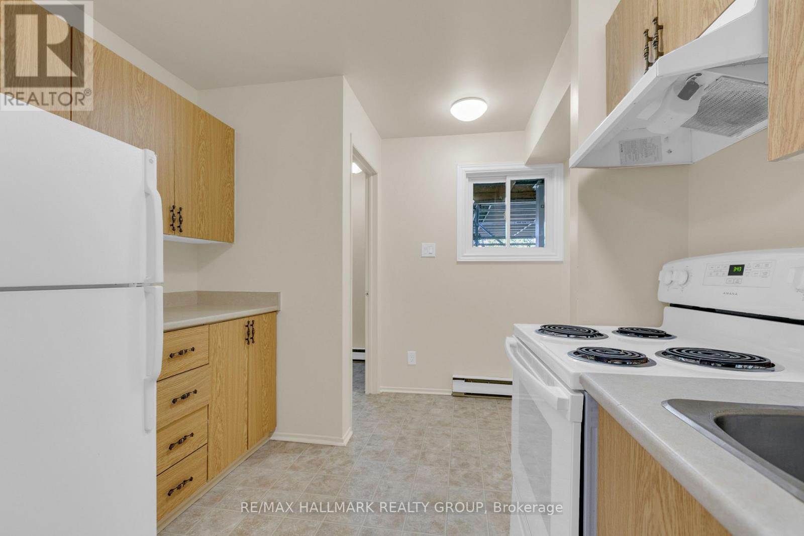 #29 702 TANGUAY COURT - Image 10