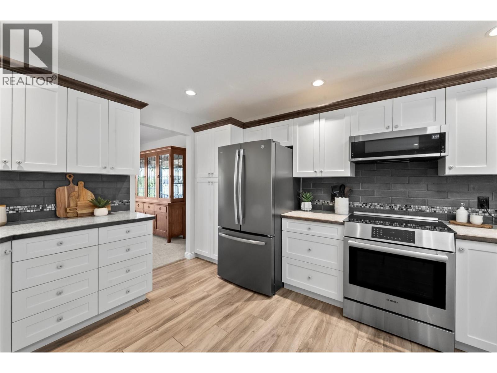 710 17 Street SE, Salmon Arm