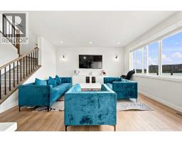 4pc Bathroom - 303 Cornerbrook Drive Ne, Calgary, AB T3N2J3 Photo 18