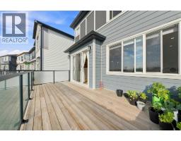 Kitchen - 303 Cornerbrook Drive Ne, Calgary, AB T3N2J3 Photo 21