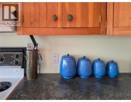 585 1st St, Sointula, BC V0N3E0 Photo 41