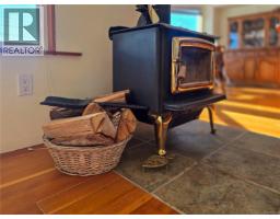 585 1st St, Sointula, BC V0N3E0 Photo 13