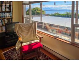 585 1st St, Sointula, BC V0N3E0 Photo 10