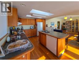 585 1st St, Sointula, BC V0N3E0 Photo 43
