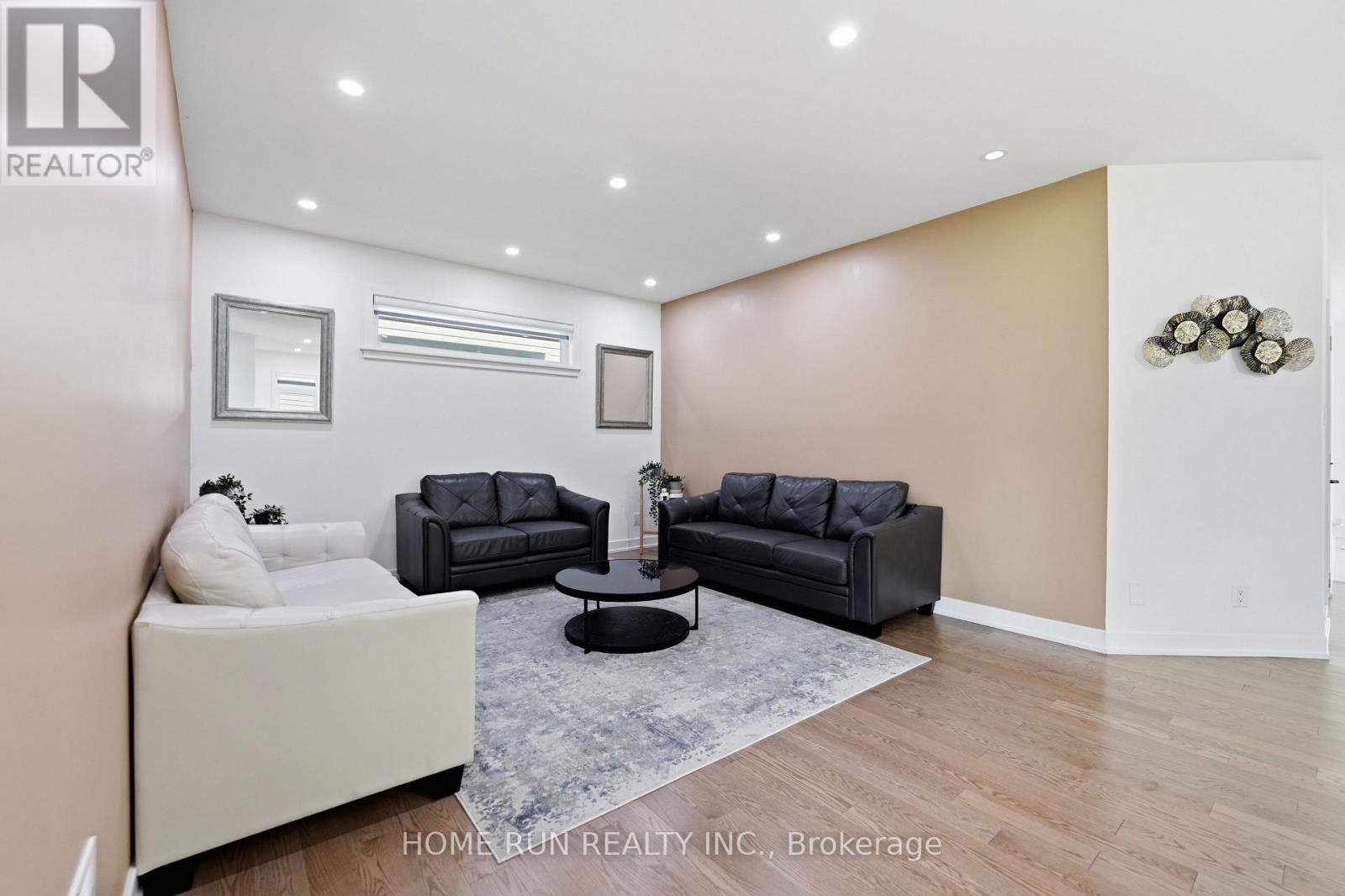 912 DUXBURY LANE - Image 11