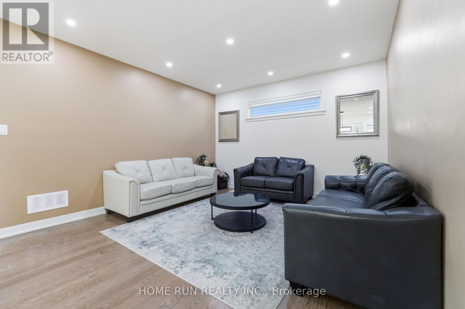 912 DUXBURY LANE - Image 12