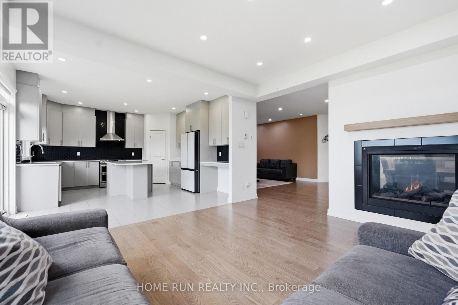 912 DUXBURY LANE - Image 15