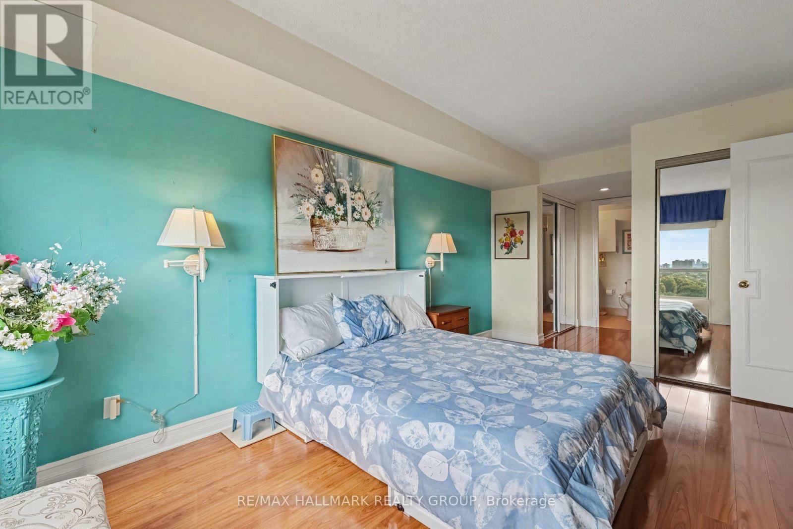 #805 545 ST LAURENT BOULEVARD - Image 20