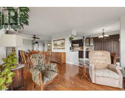 Kitchen - 805 - 545 St Laurent Boulevard, Ottawa, ON K1K4H9 Photo 7