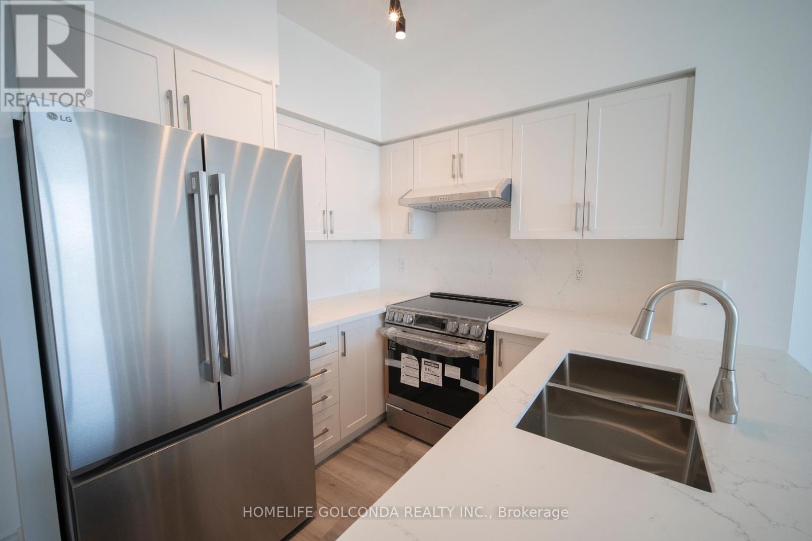 #1106 509 BEECROFT ROAD - 4