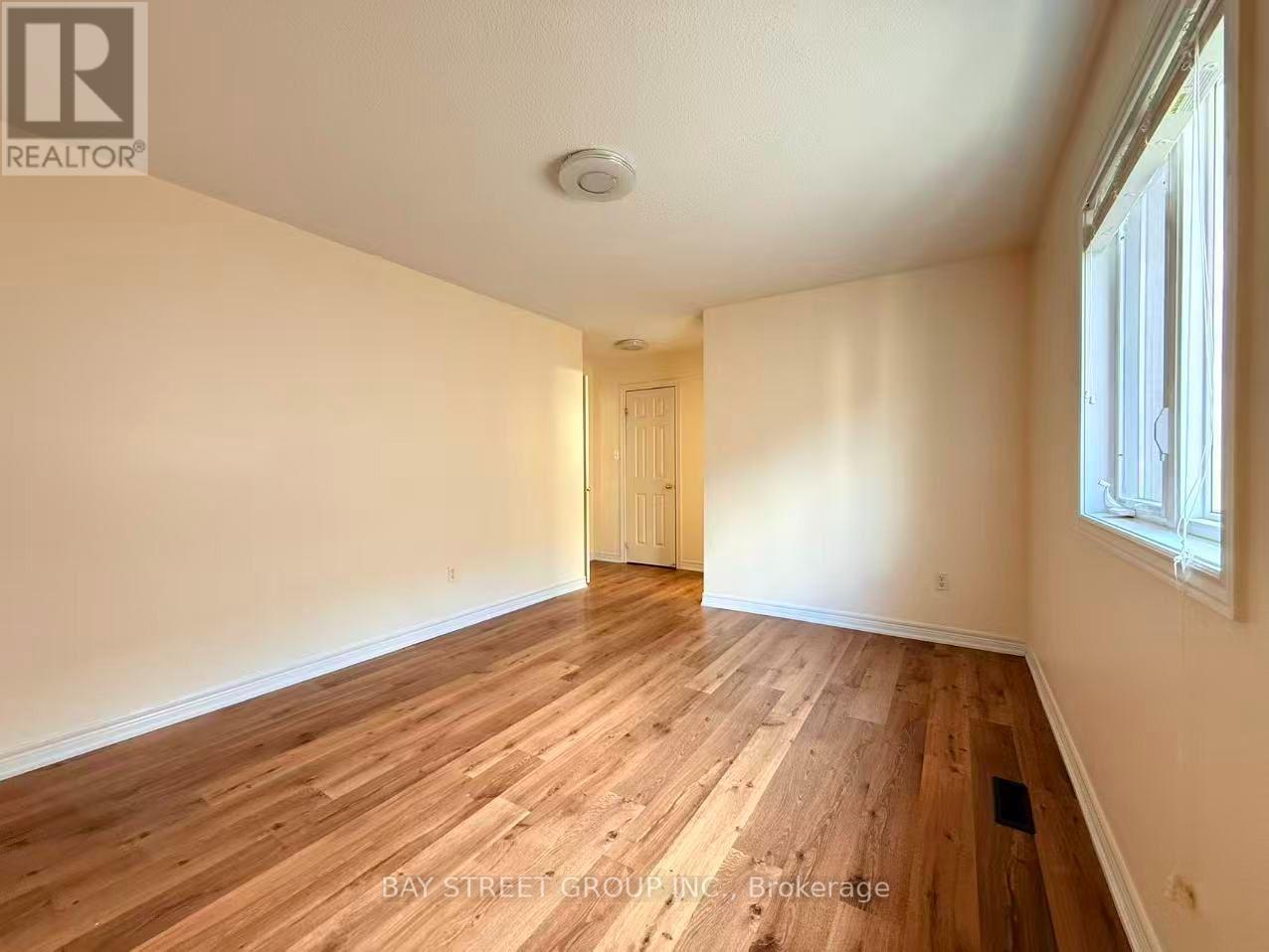146 IVY GLEN DRIVE - 18