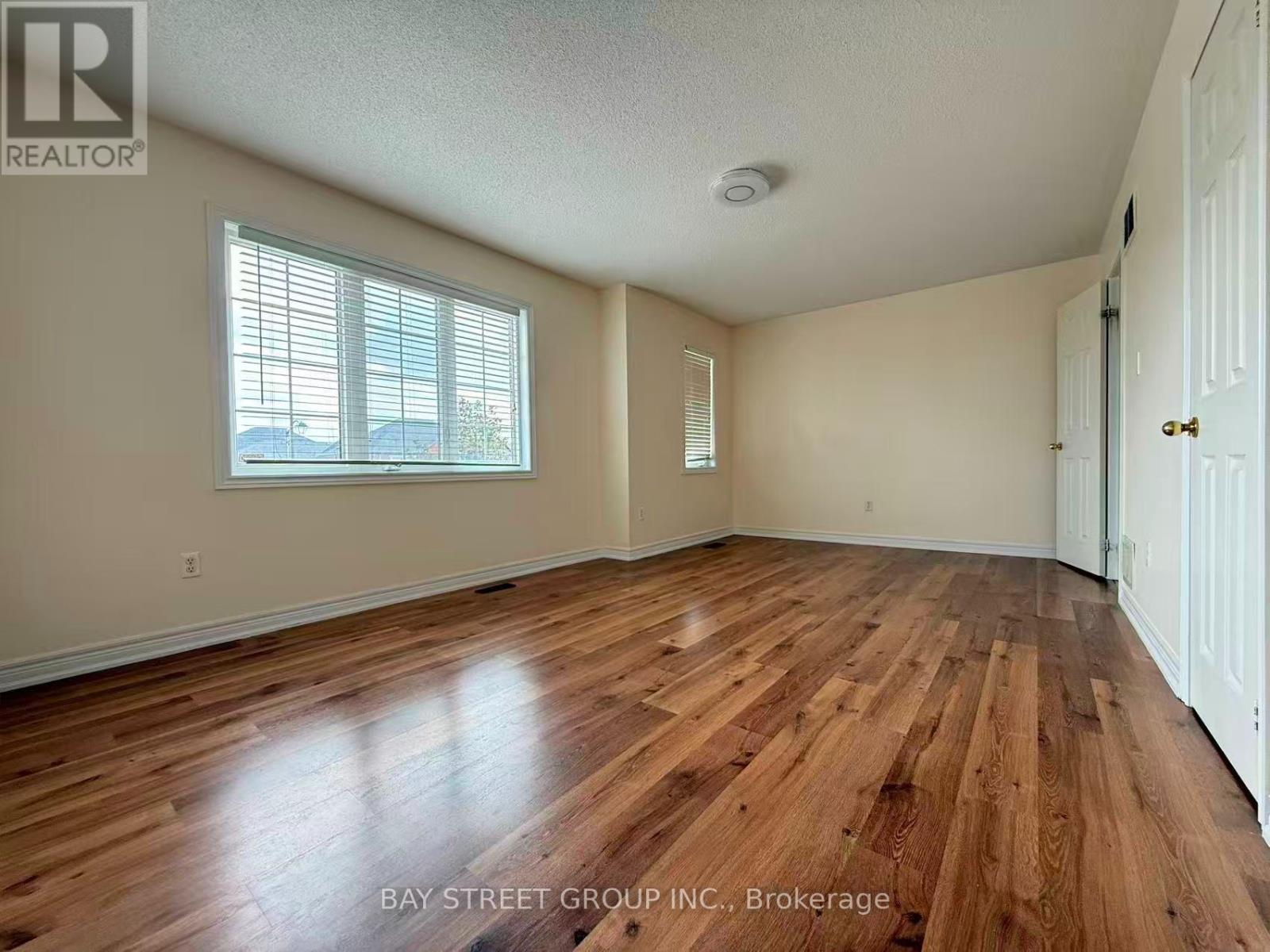 146 IVY GLEN DRIVE - 20
