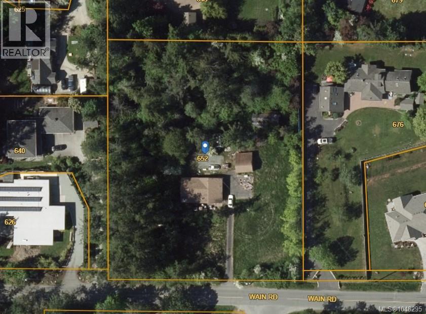  652 Wain Road, North Saanich