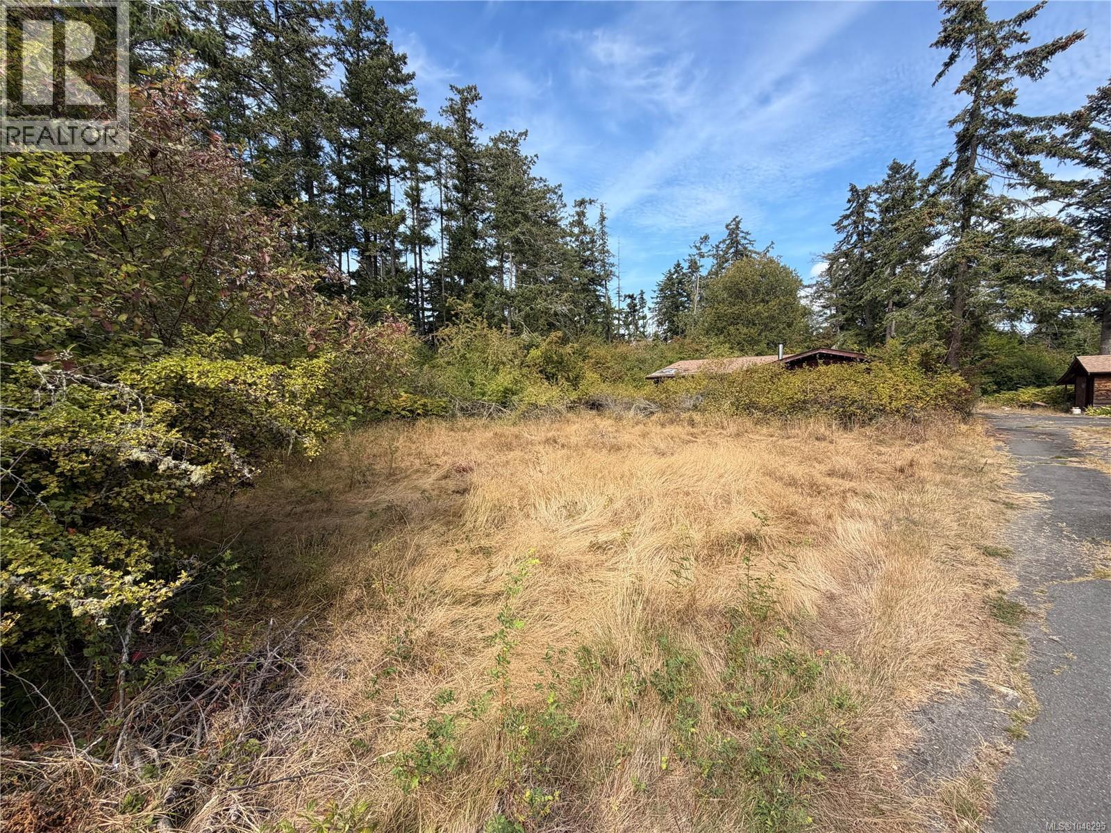  652 Wain Road, North Saanich