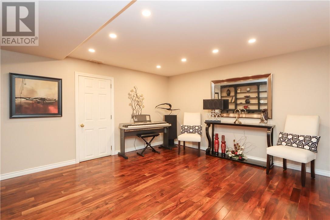1271 Woodbine Avenue - 22