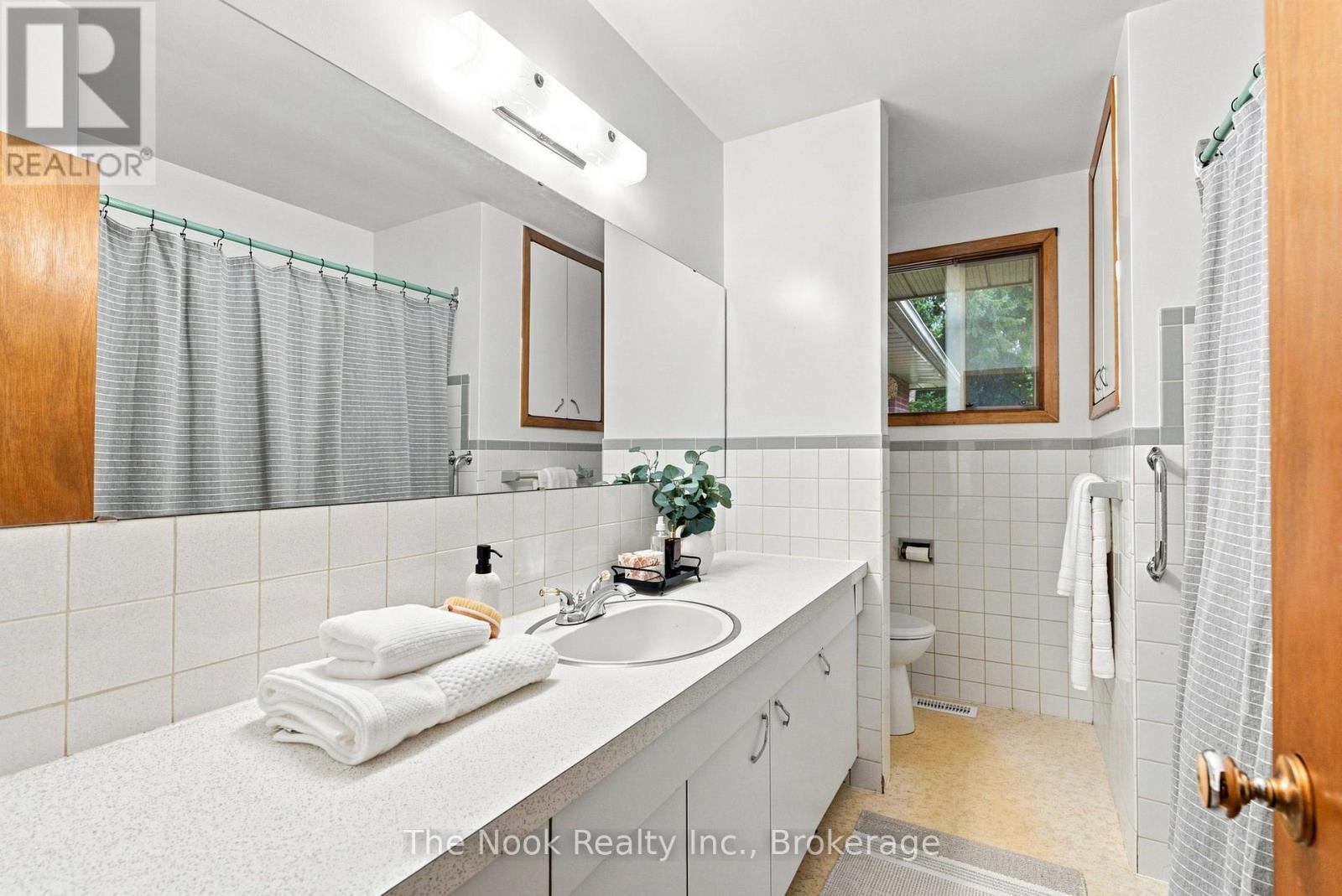 355 RIDGEWAY AVENUE - 25