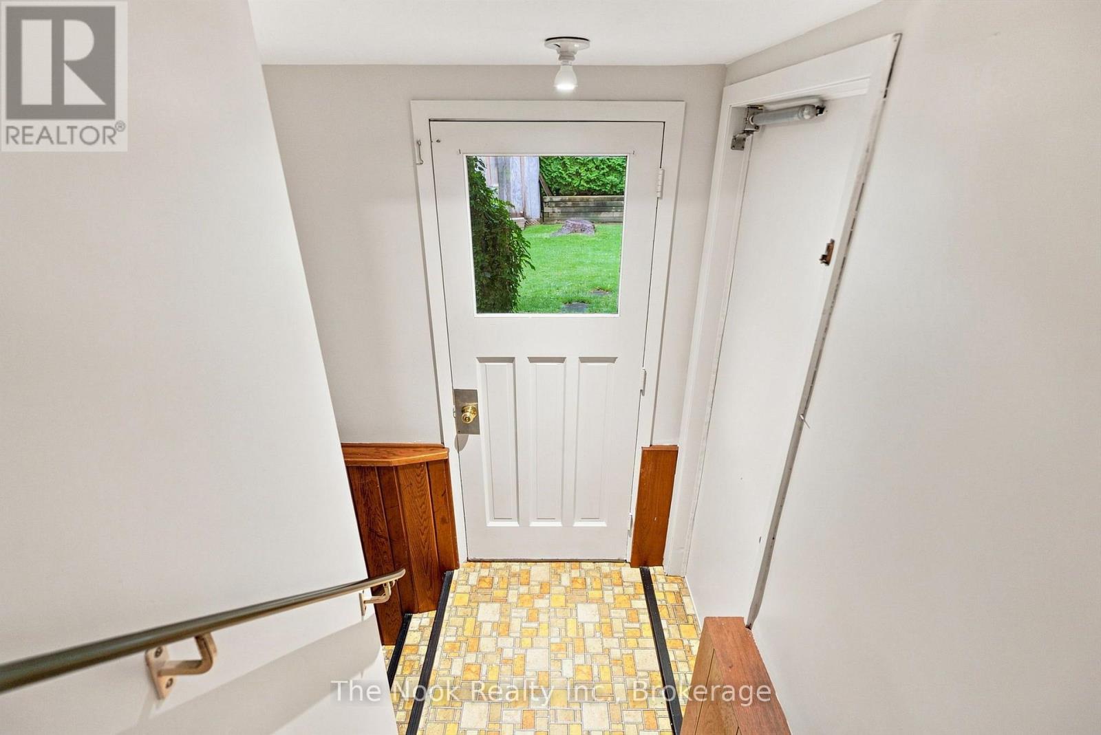 355 RIDGEWAY AVENUE - Image 32