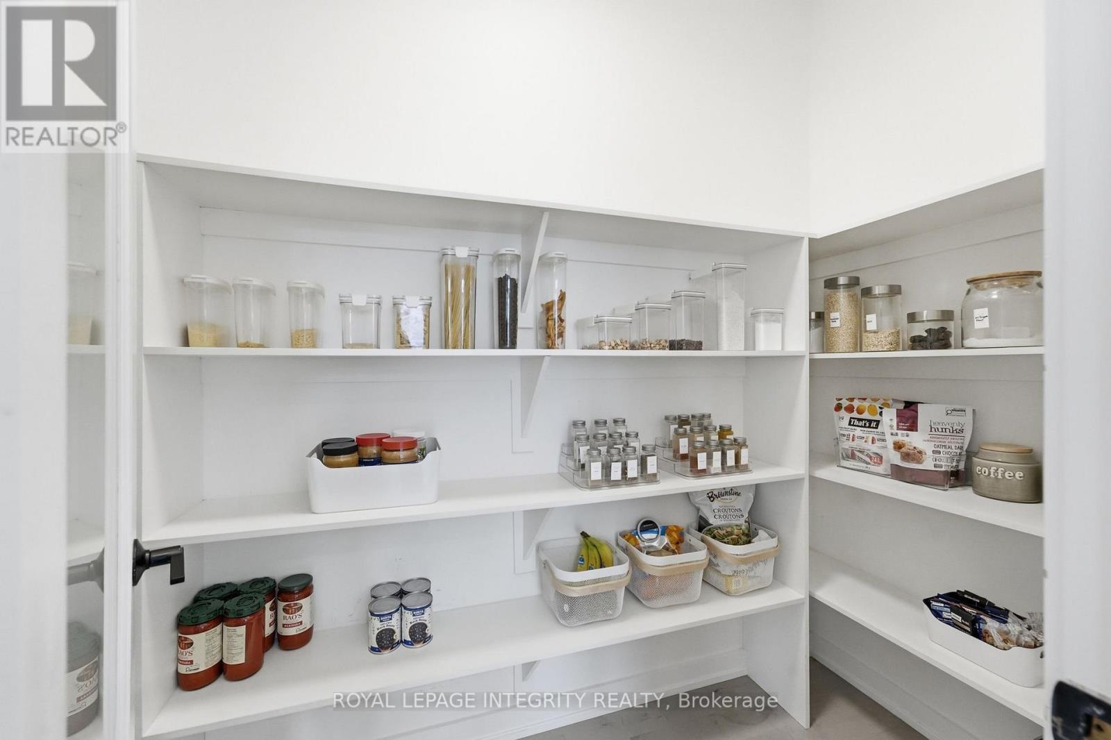 300 WIGWAS STREET - Image 16