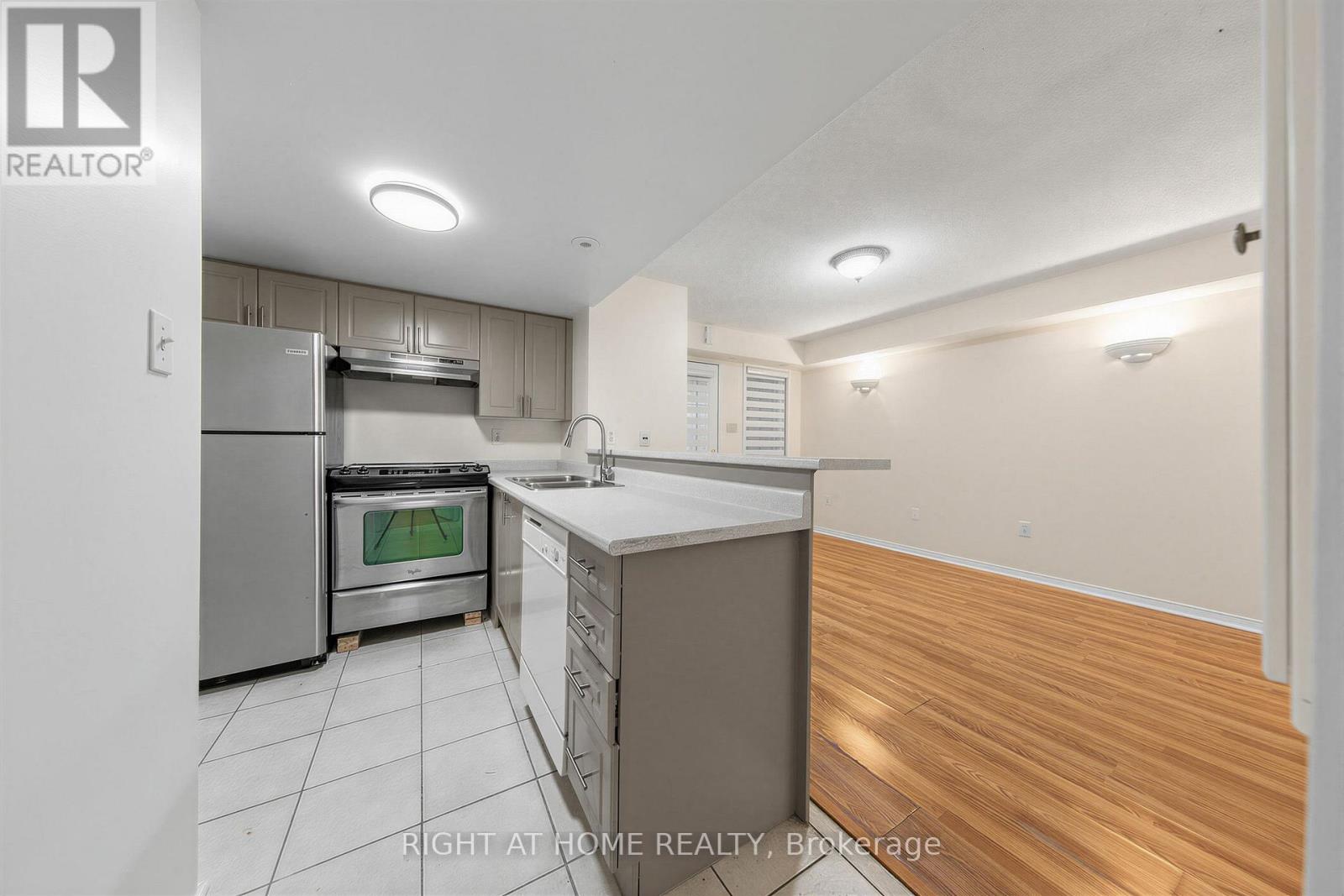 #93 200 MCLEVIN AVENUE - 13