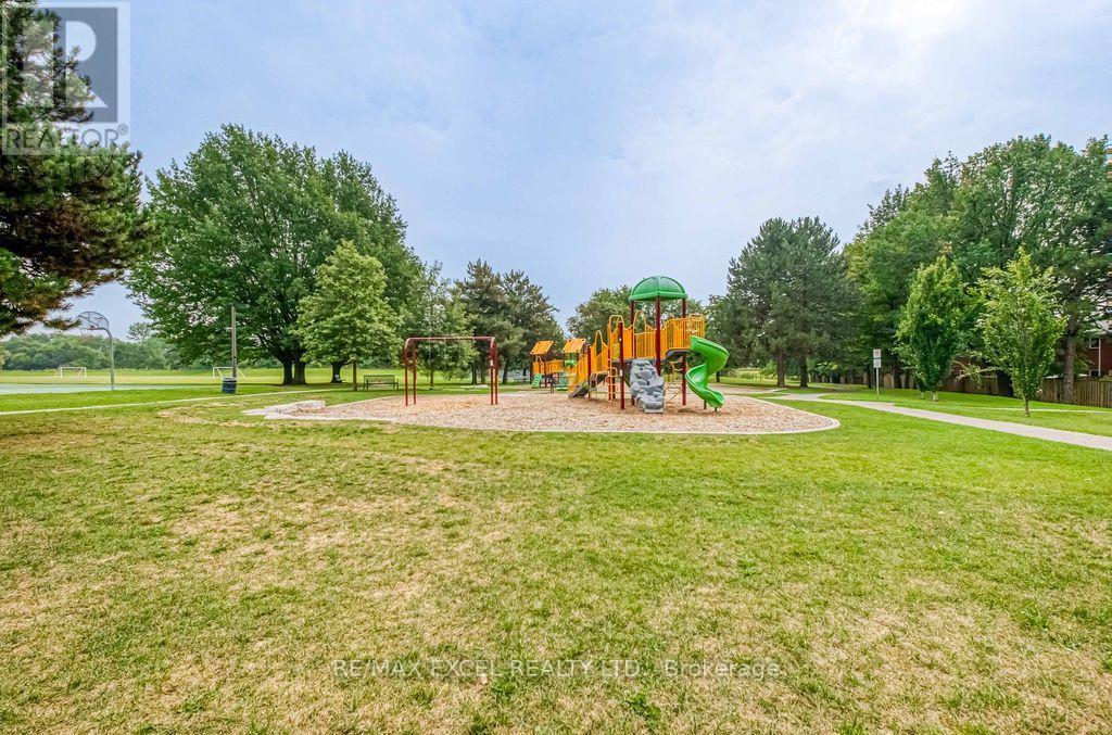 4 HARRIS WAY - 25