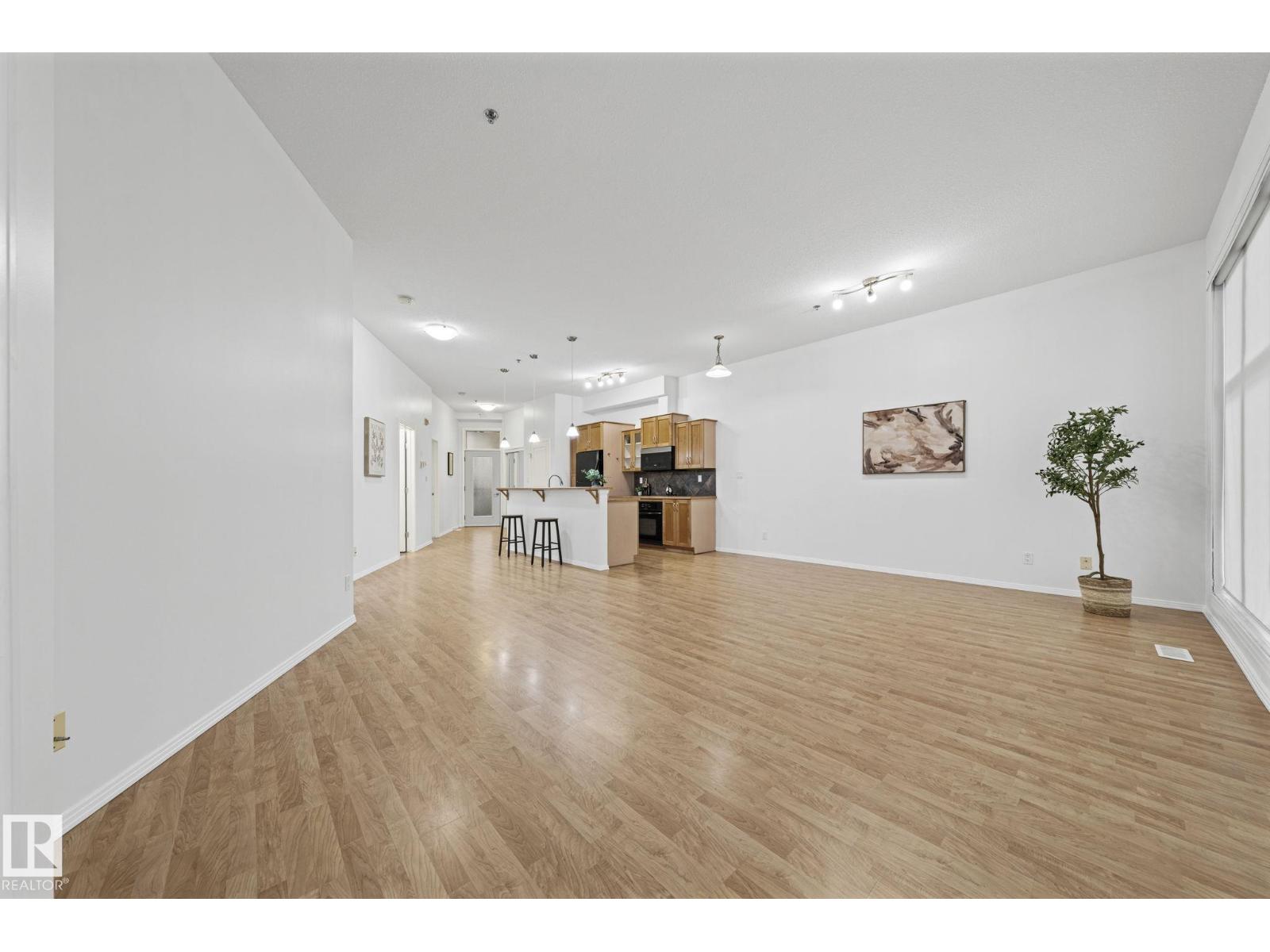 #308 10147 112 ST NW - 14
