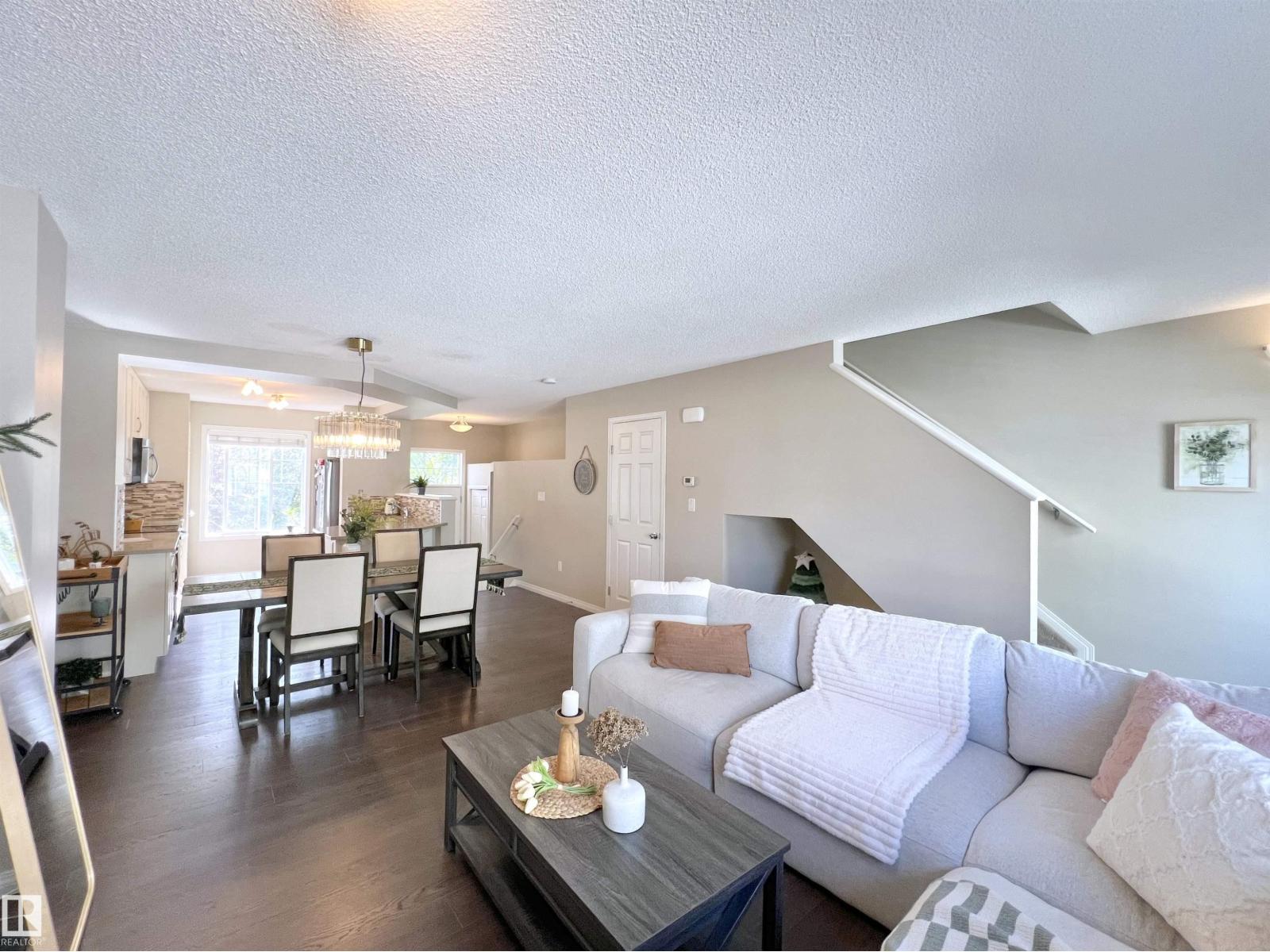 #35 7385 EDGEMONT WY NW - 18