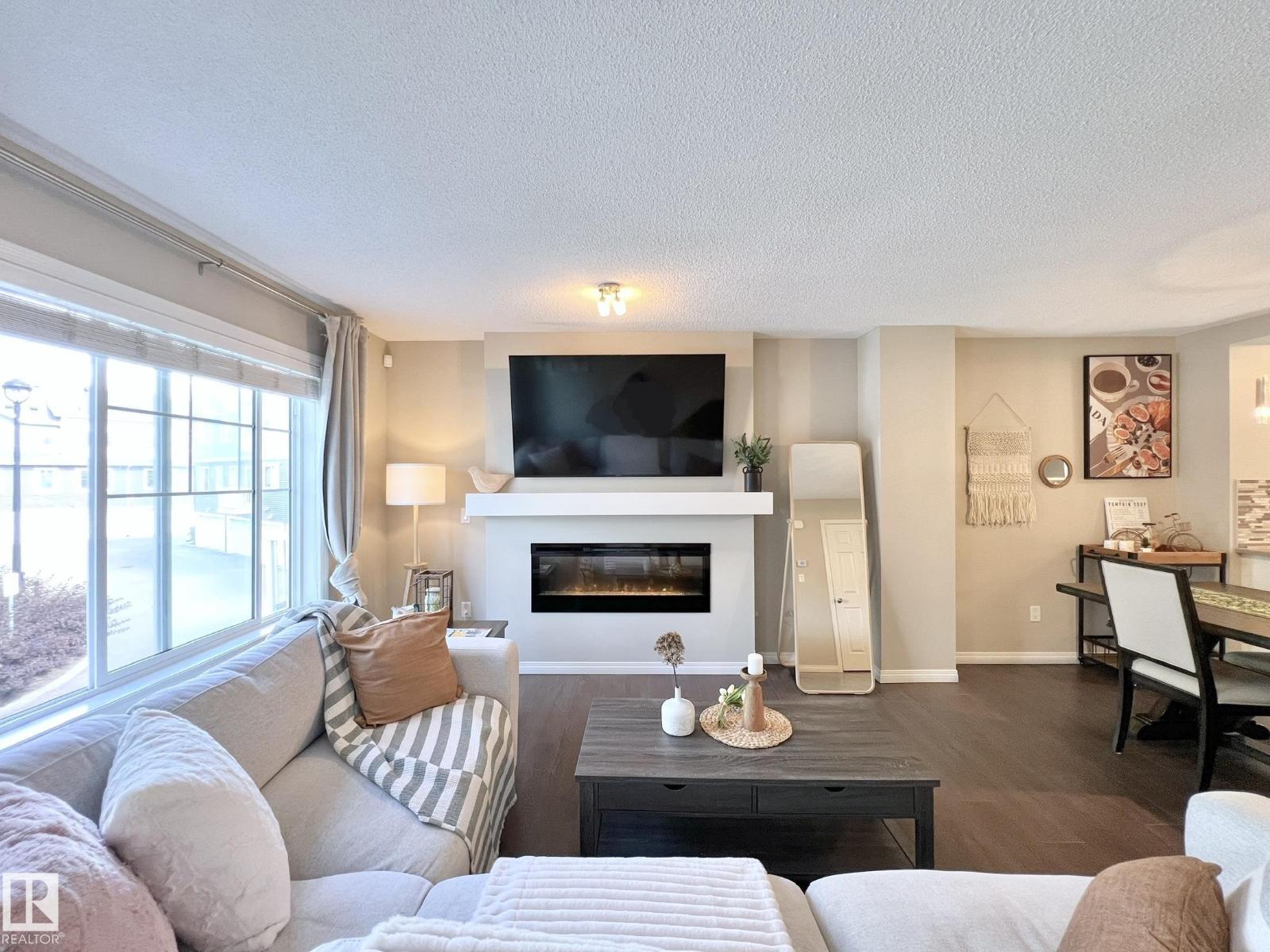 #35 7385 EDGEMONT WY NW - 19