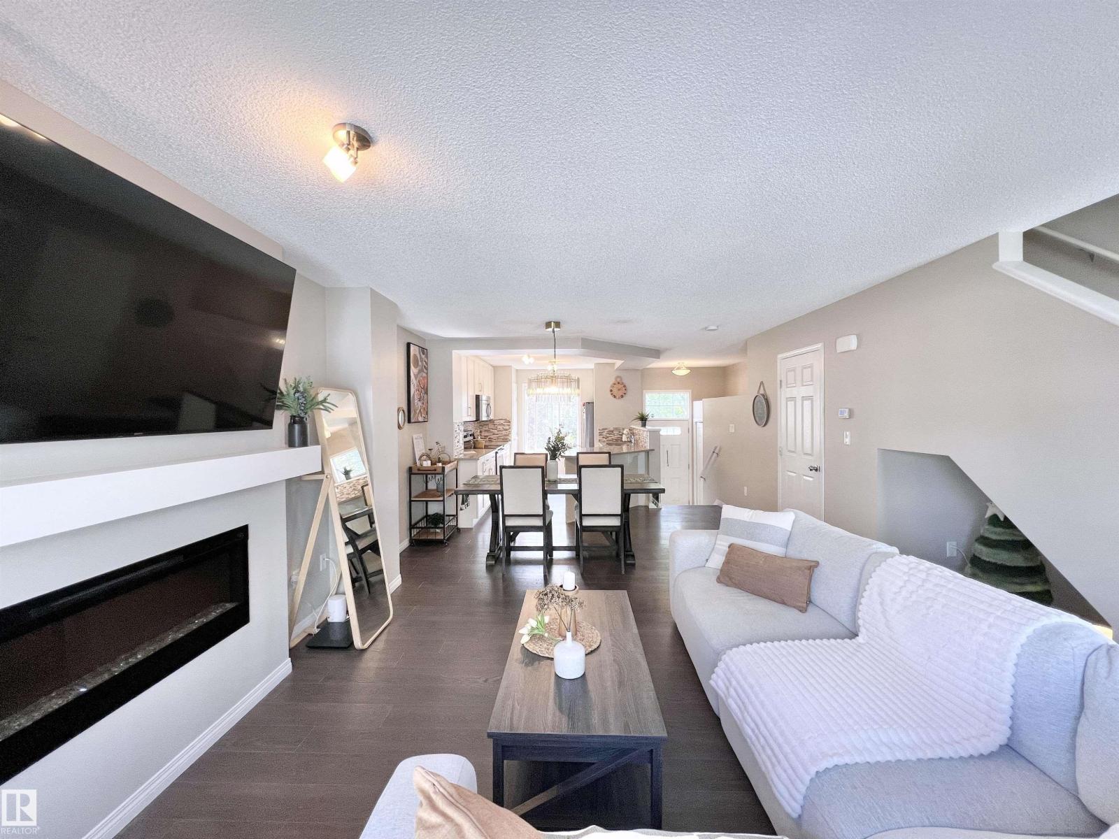 #35 7385 EDGEMONT WY NW - 20