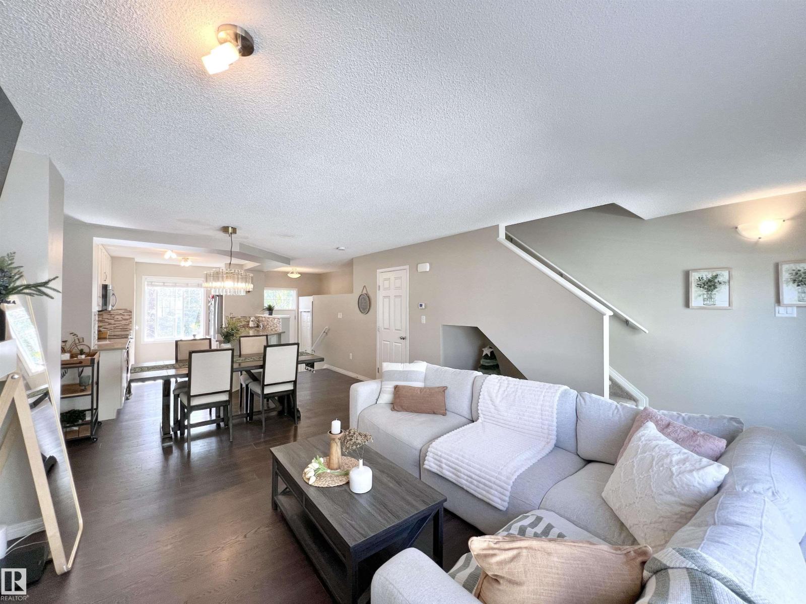 #35 7385 EDGEMONT WY NW - 21