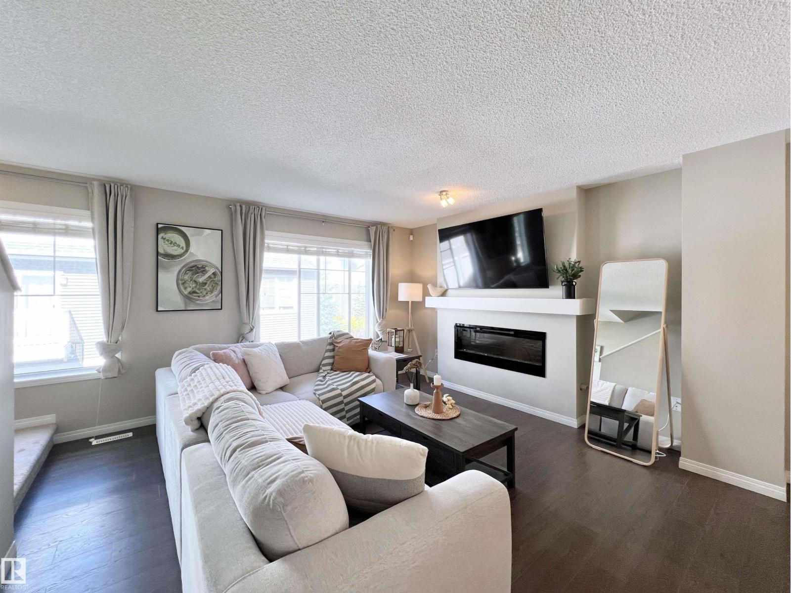 #35 7385 EDGEMONT WY NW - 23