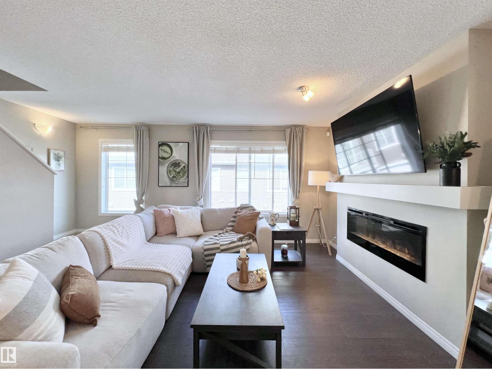 #35 7385 EDGEMONT WY NW - 25