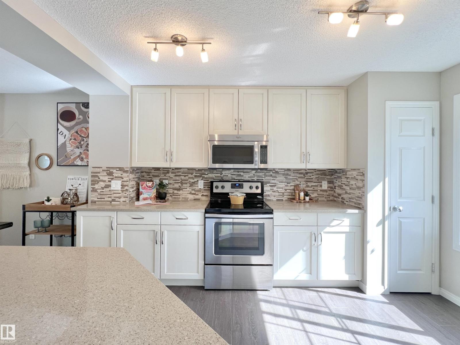 #35 7385 EDGEMONT WY NW - 8