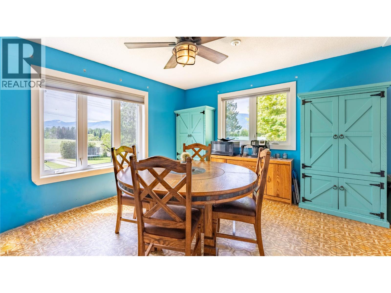 510 ERICKSON Road - 7