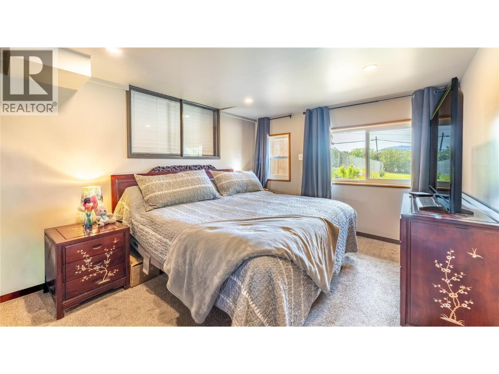 510 ERICKSON Road - Image 31