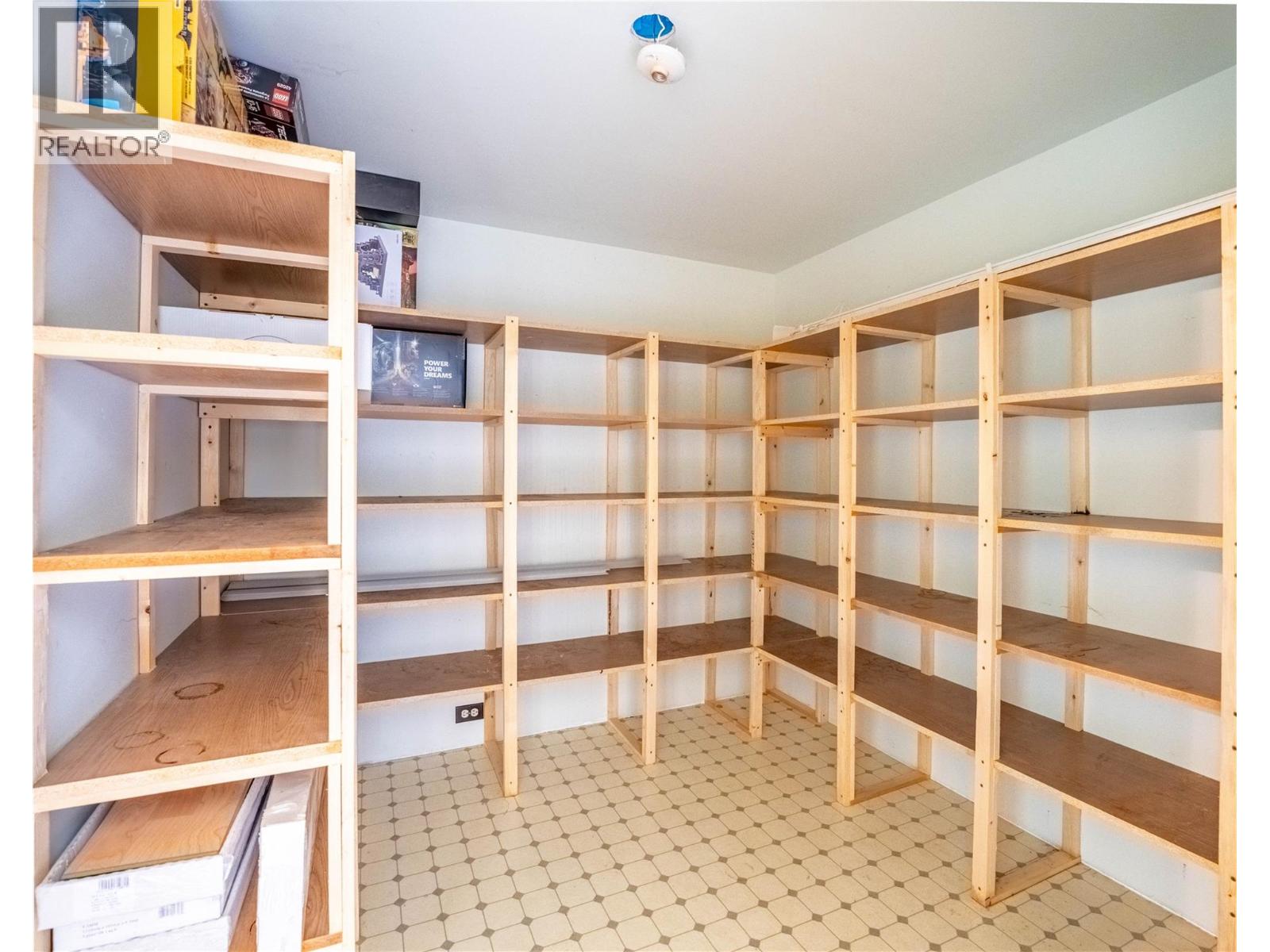 510 ERICKSON Road - 43