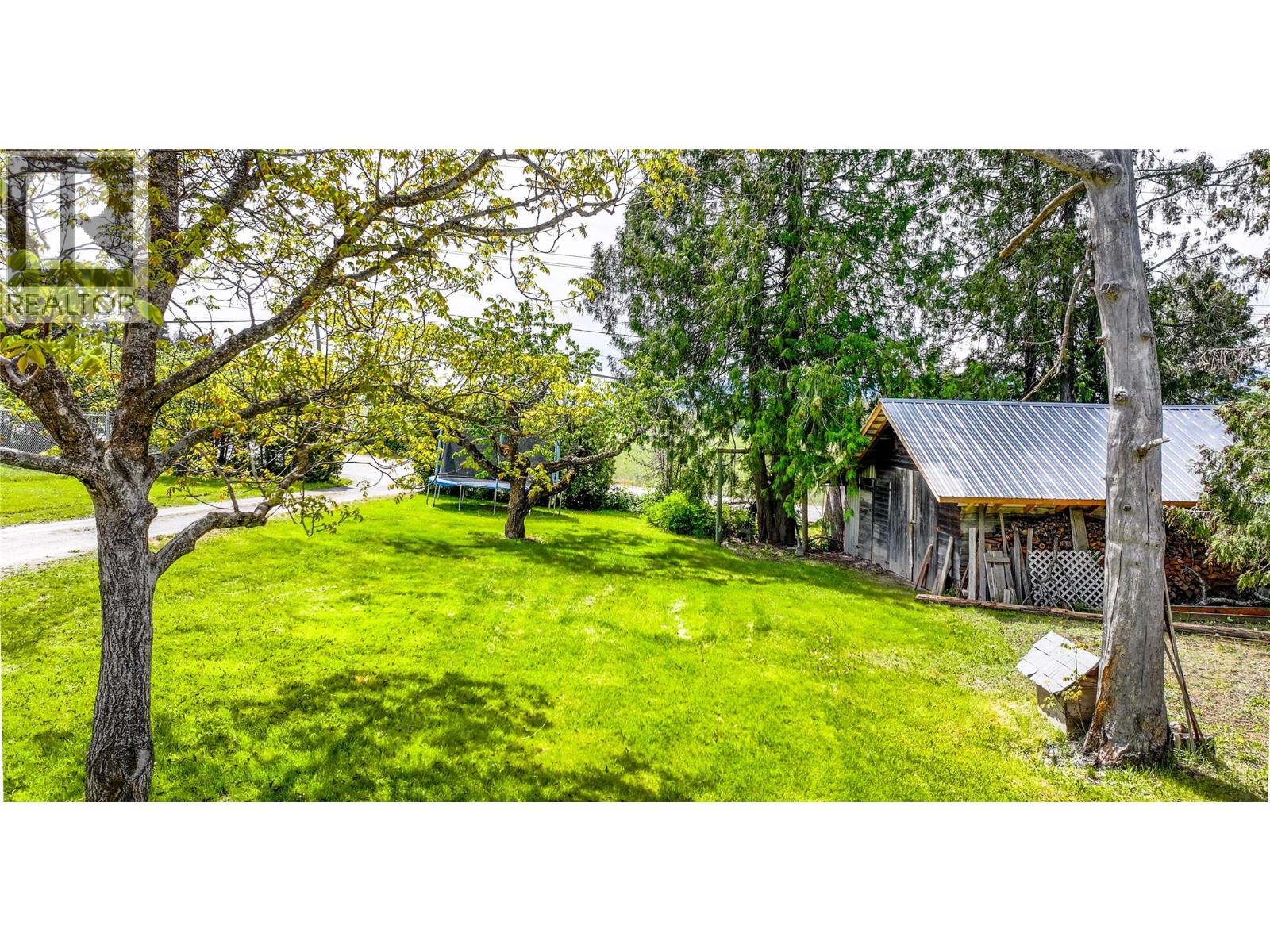 510 ERICKSON Road - 48