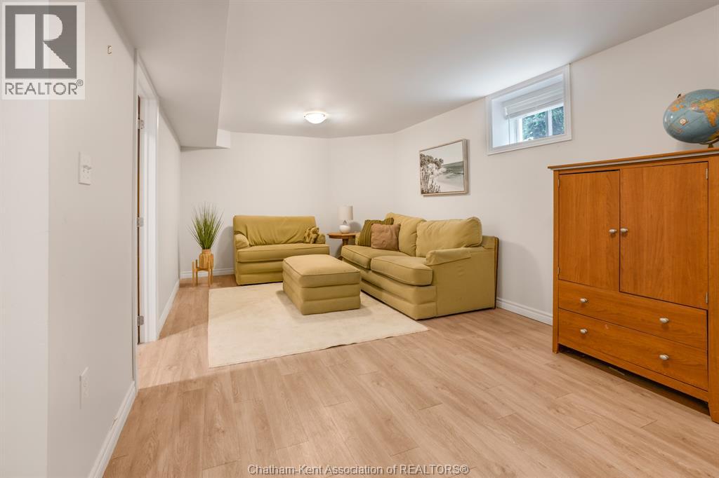 34 Queensway DRIVE - Image 35
