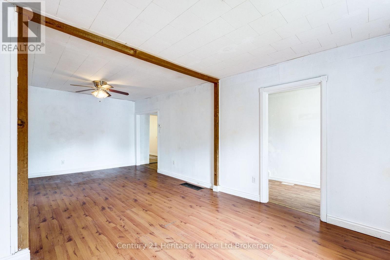 217-219 MERRITT STREET - 12