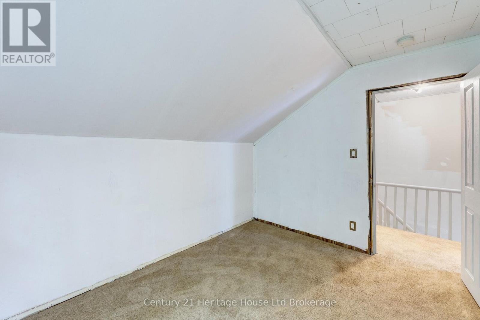 217-219 MERRITT STREET - 16