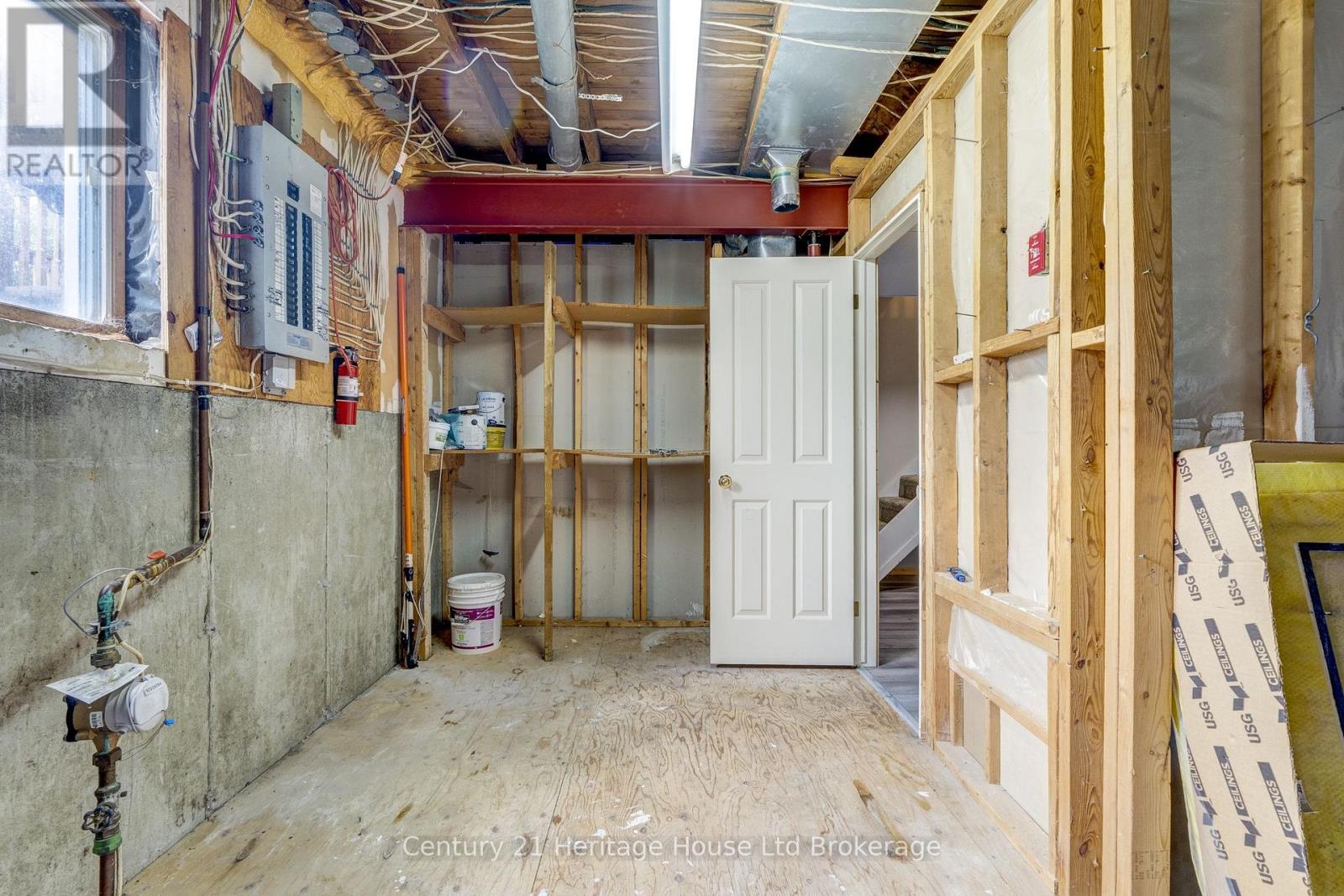 217-219 MERRITT STREET - Image 37