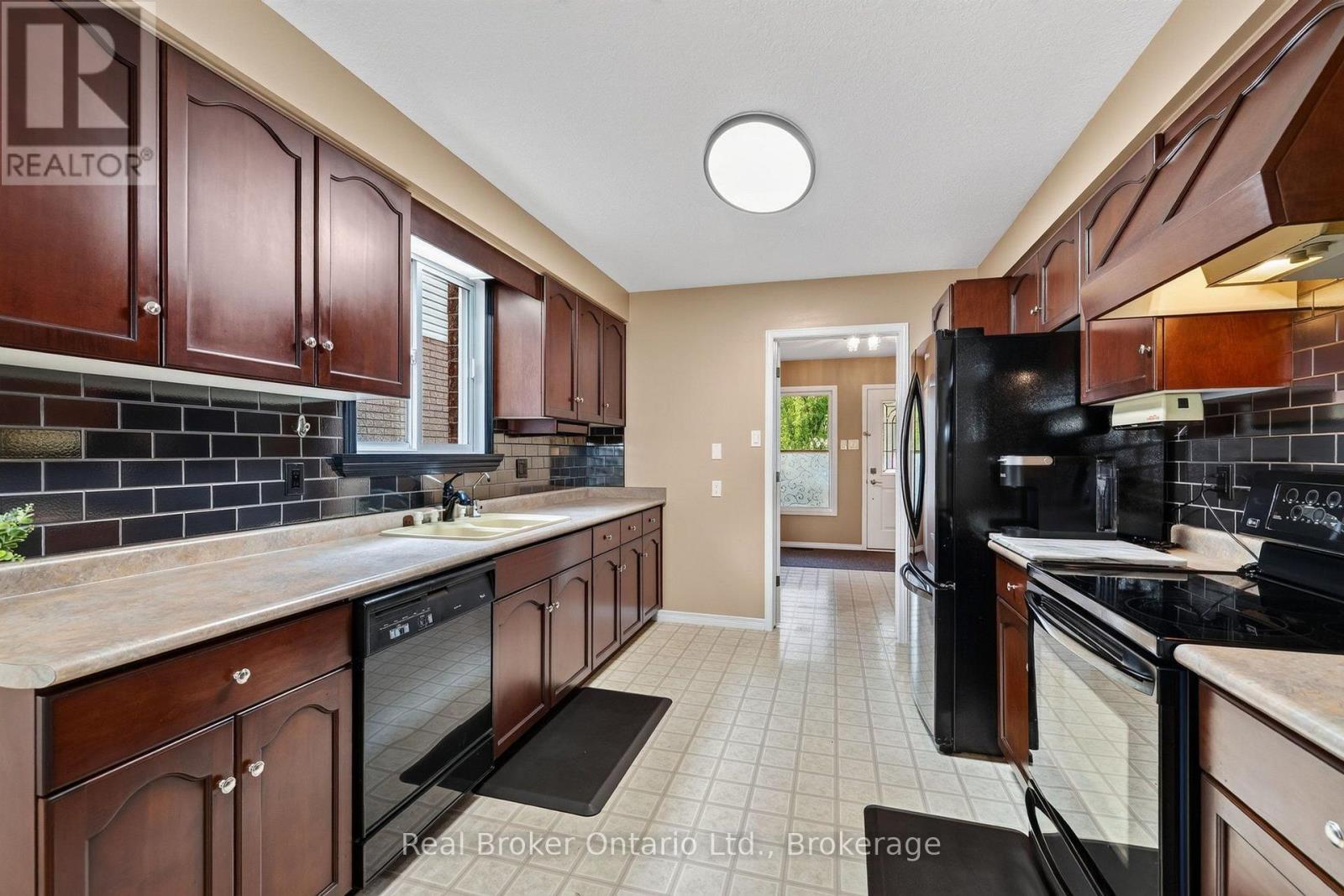 203 COUNTRY CLUB DRIVE - 13