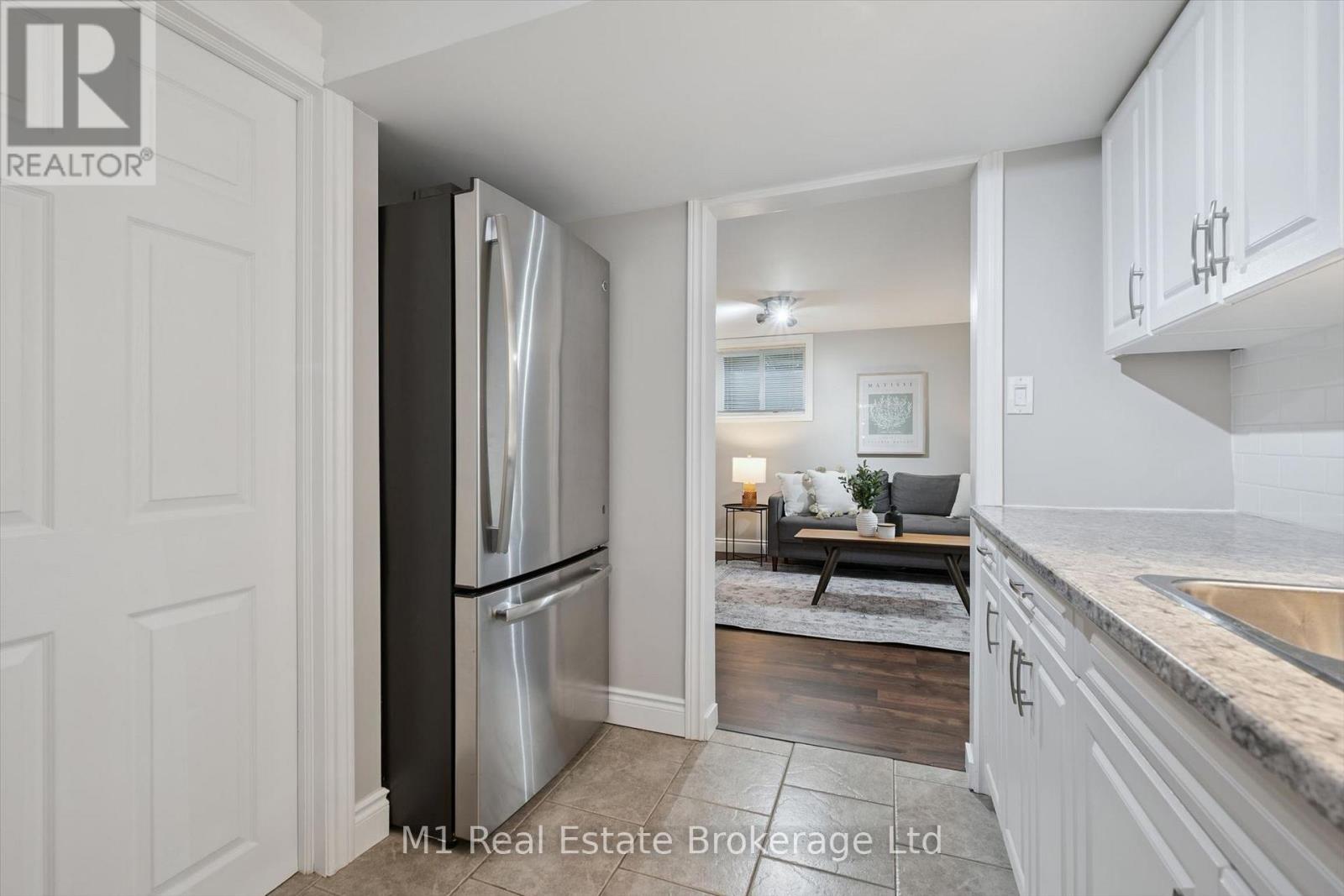 610 ST DAVID STREET S - Image 34
