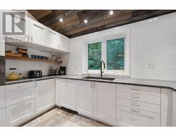 Loft - 34 Martin Lane, Kearney, ON P0A1M0 Photo 12