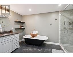 34 Martin Lane, Kearney, ON P0A1M0 Photo 29