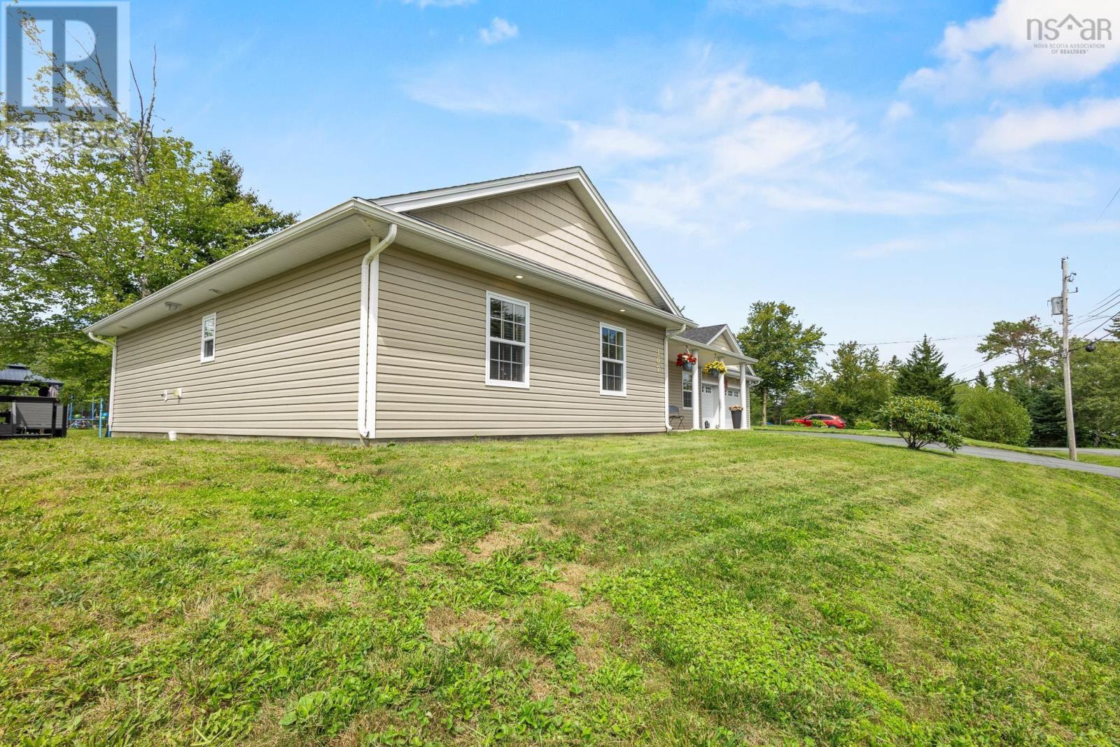 107 Orchard Drive - 43