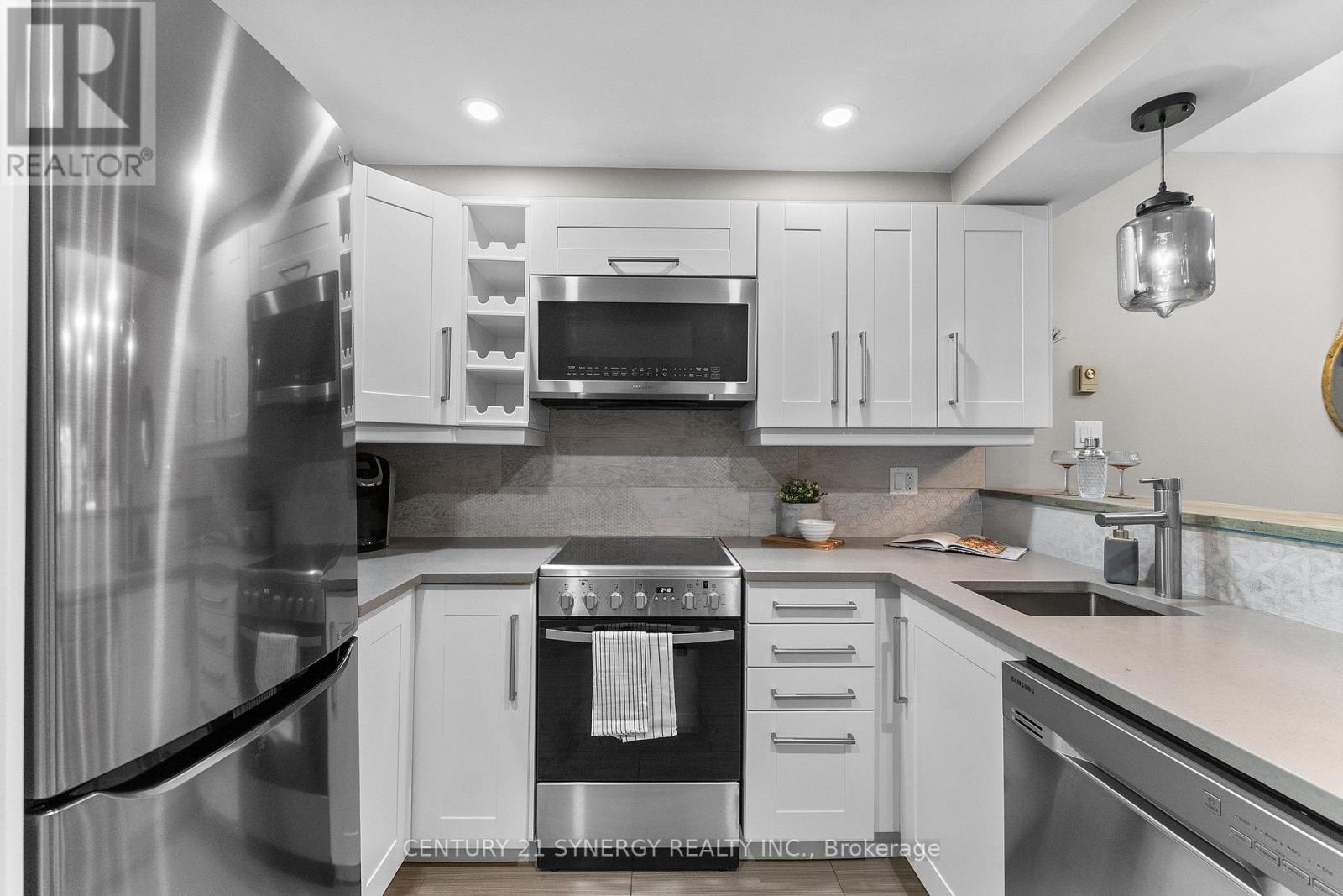 #5 2 COLUMBUS AVENUE - Image 11